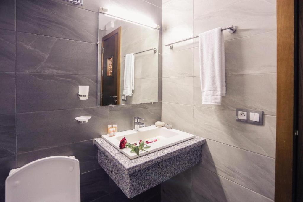 Hotel Makarim Tétouan 외부 사진